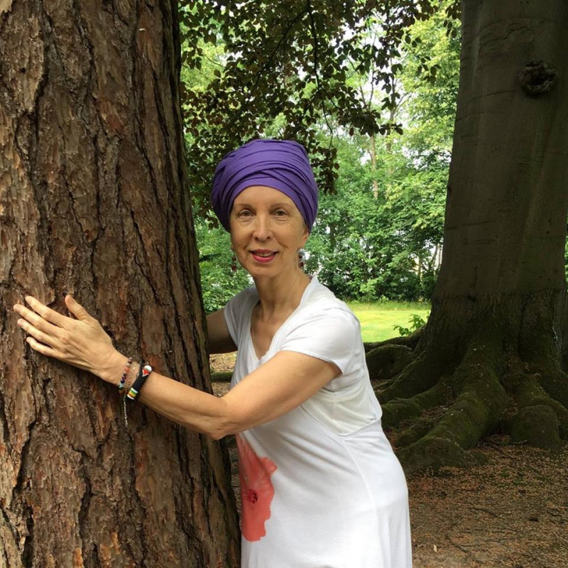 Teresa Brefeld (Param Simran Kaur)