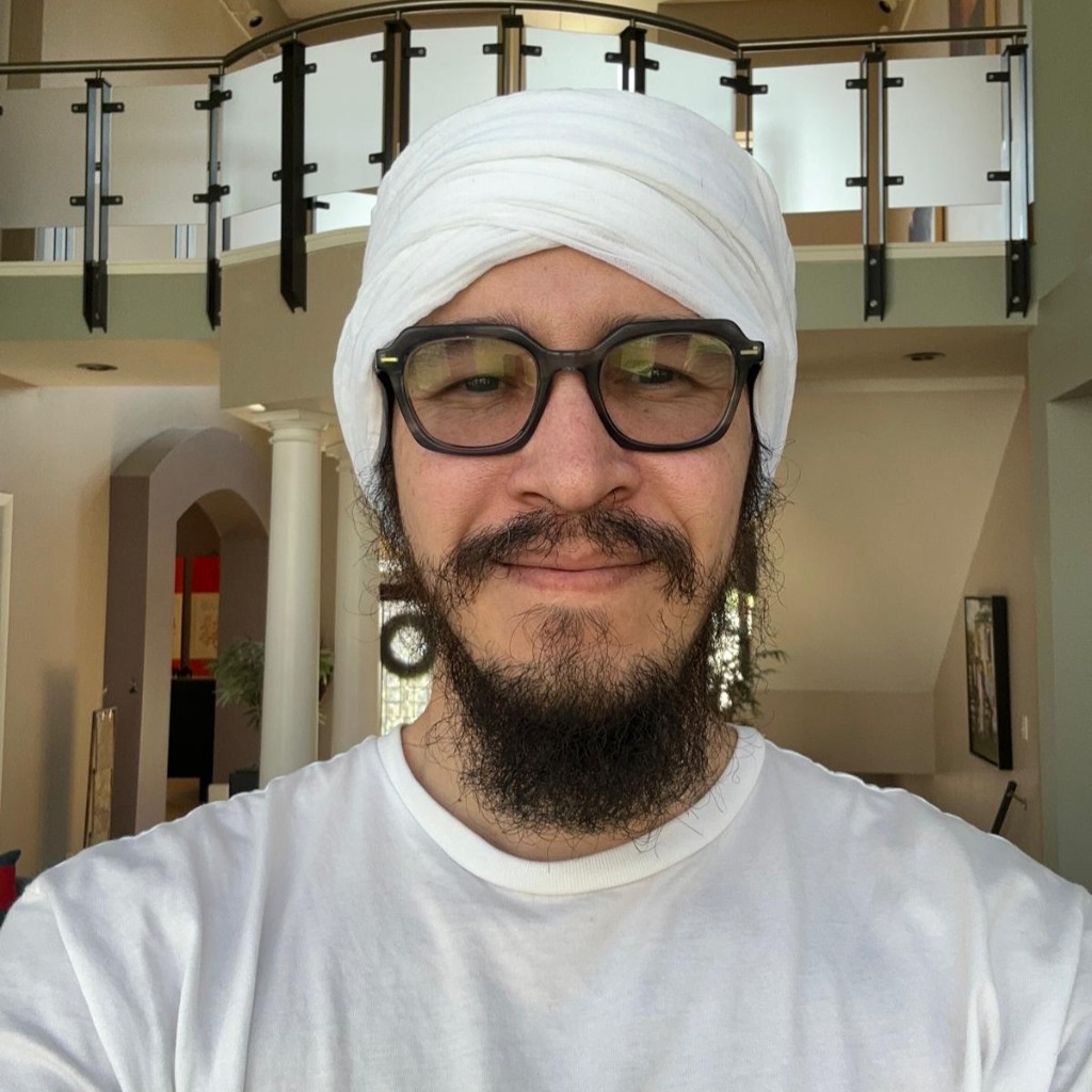 Ved Chander Singh (Randy Camacho Eng)
